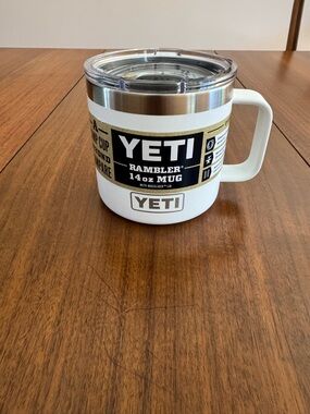 Yeti White Rambler 14 oz Mug with Clear Lid